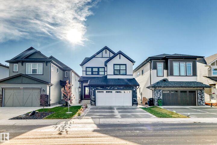 Property Photo:  3247 Chernowski Way SW  AB T6W 5H2 