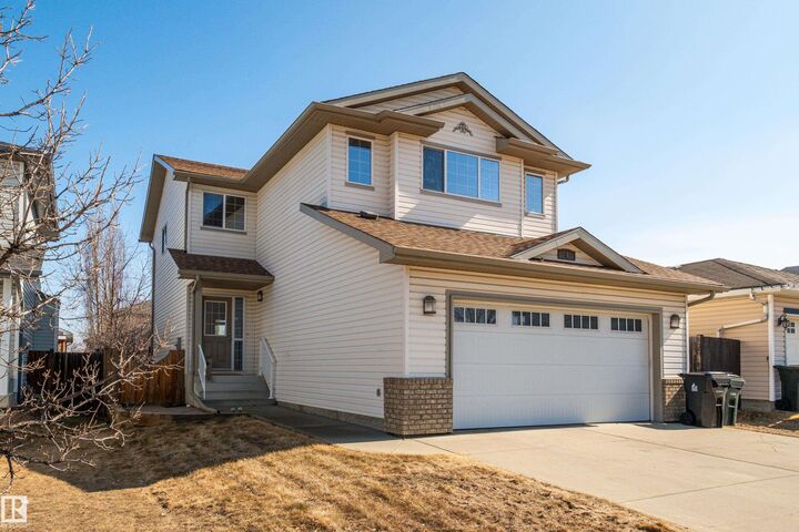 Property Photo:  4 Spring Grove Crescent  AB T7X 4M9 