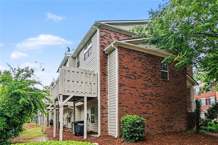 Property Photo:  402 Heritage Park Trace NW 21  GA 30144 