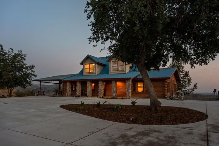 Property Photo: 20146 Nicholas Road CA 93619