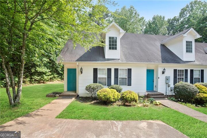 Property Photo:  6712 Lakewood Drive  GA 30135 