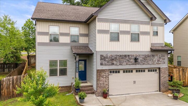 Property Photo:  1182 Stone Gate Circle NW  TN 37312 
