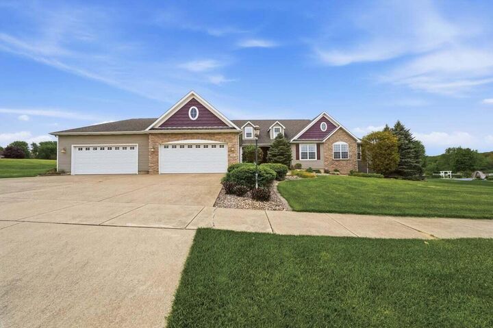 Property Photo:  118 Windridge Road  IN 46385 