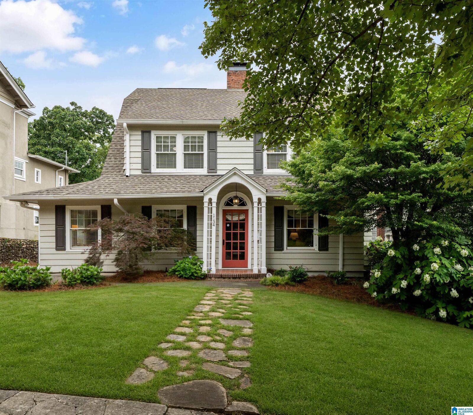 Property Photo: 1134 Glen View Road AL 35222
