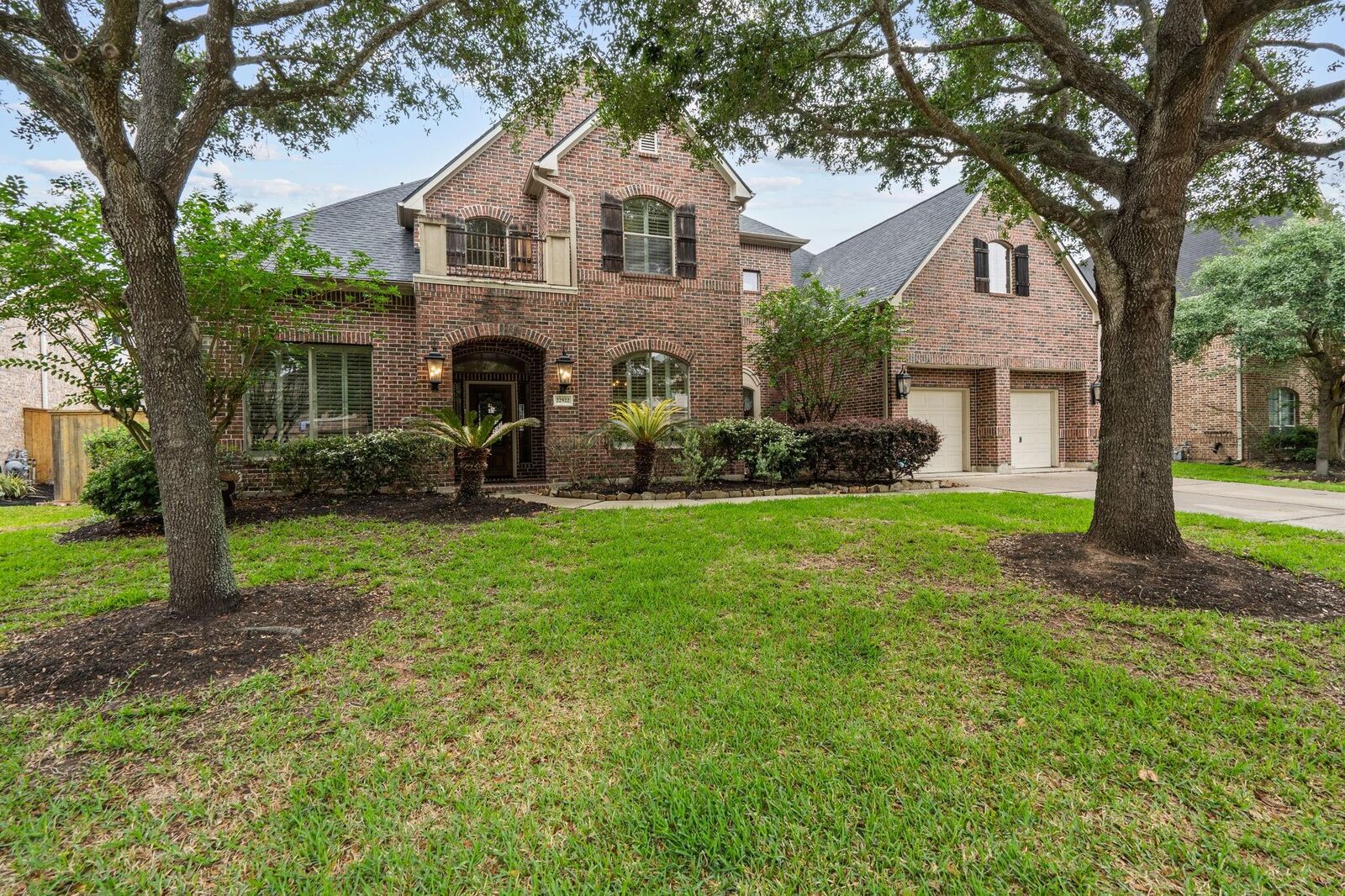 Property Photo: 22922 Deforest Ridge Ln TX 77494