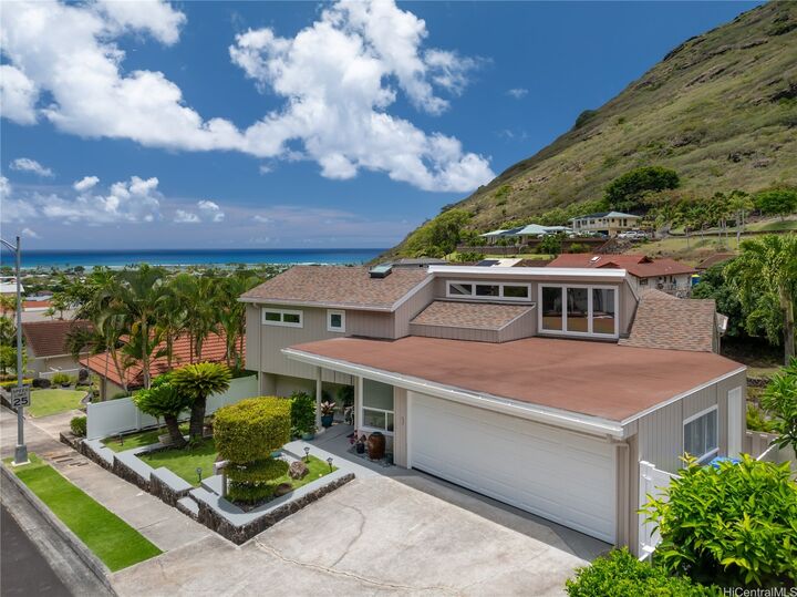 Property Photo:  6046 Haleola Street  HI 96821 
