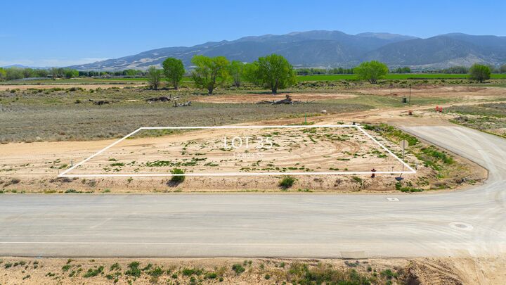 Property Photo:  2634 N Chelsey Parkway  UT 84721 