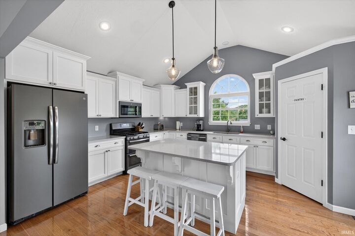 Property Photo:  4589 S Hummingbird Court  IN 47401 
