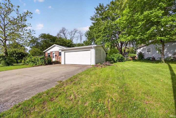 Property Photo:  921 N Blair Avenue  IN 47404 
