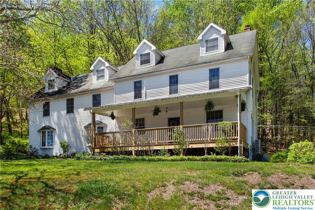 Property Photo:  1841 Twin Pine Road  PA 18360 