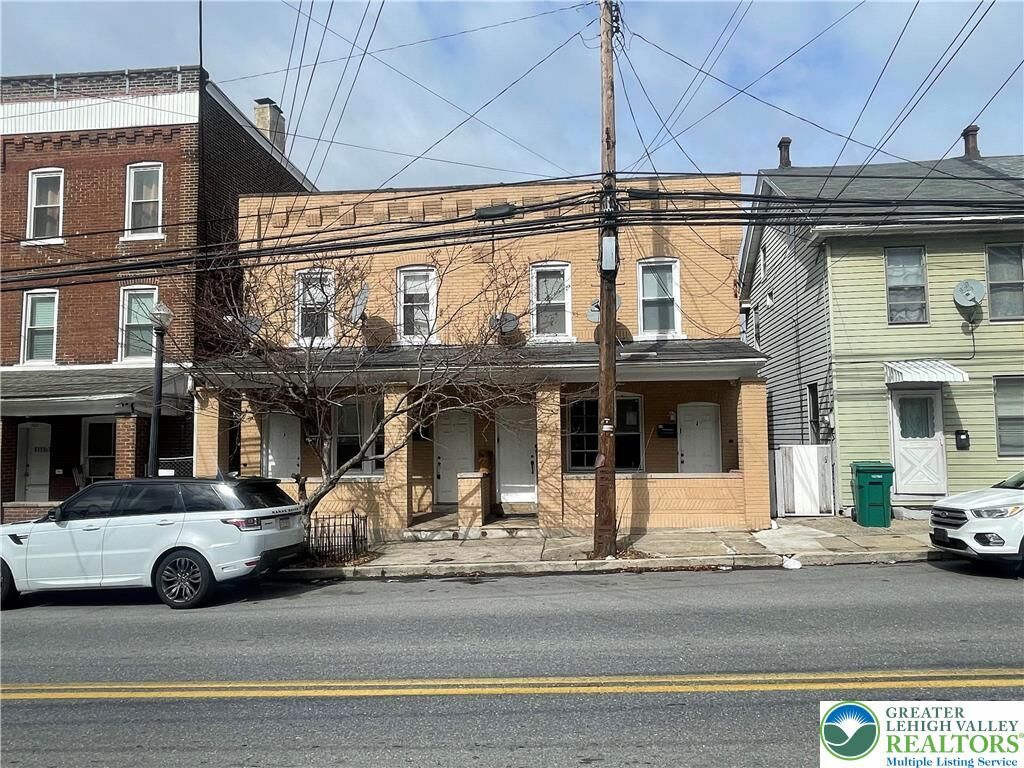 Property Photo:  1113 E 4th Street 1  PA 18015 