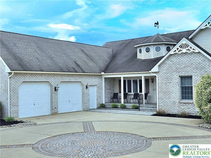 Property Photo:  141 Clovershire Drive  PA 18064 