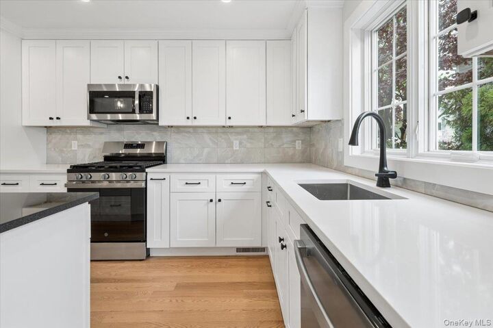 Property Photo:  87 Crystal Street  NY 10528 