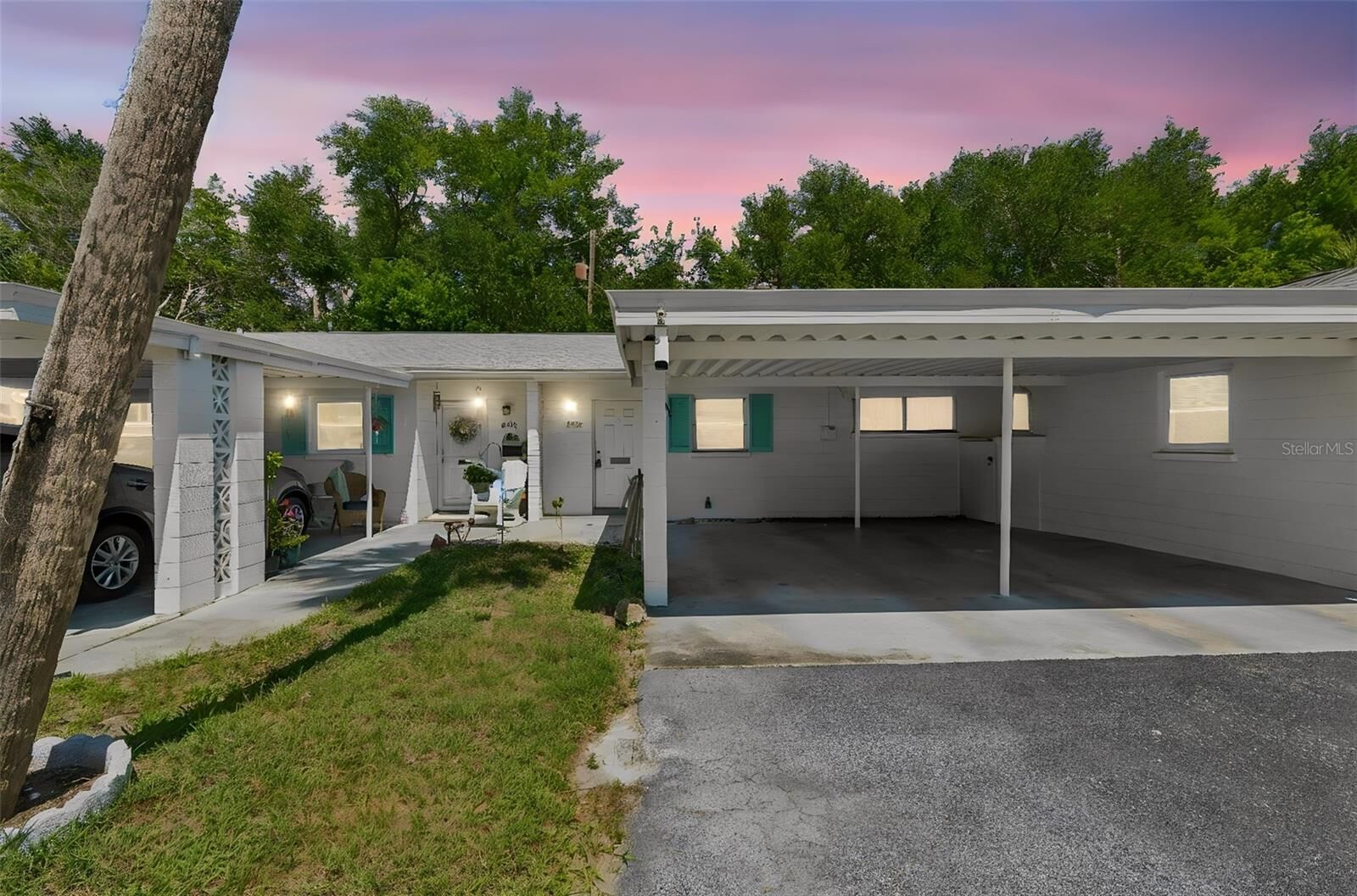Property Photo:  6072 Arlene Way  FL 34207 