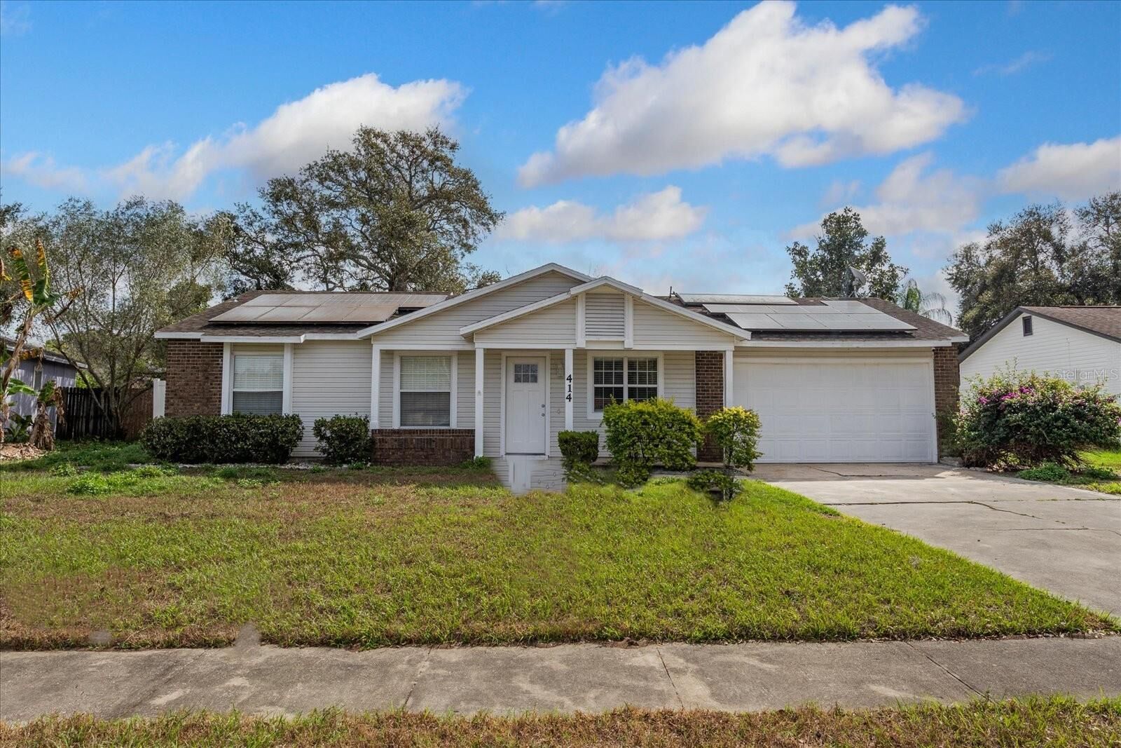 Property Photo:  414 Tranquille Oaks Drive  FL 34761 
