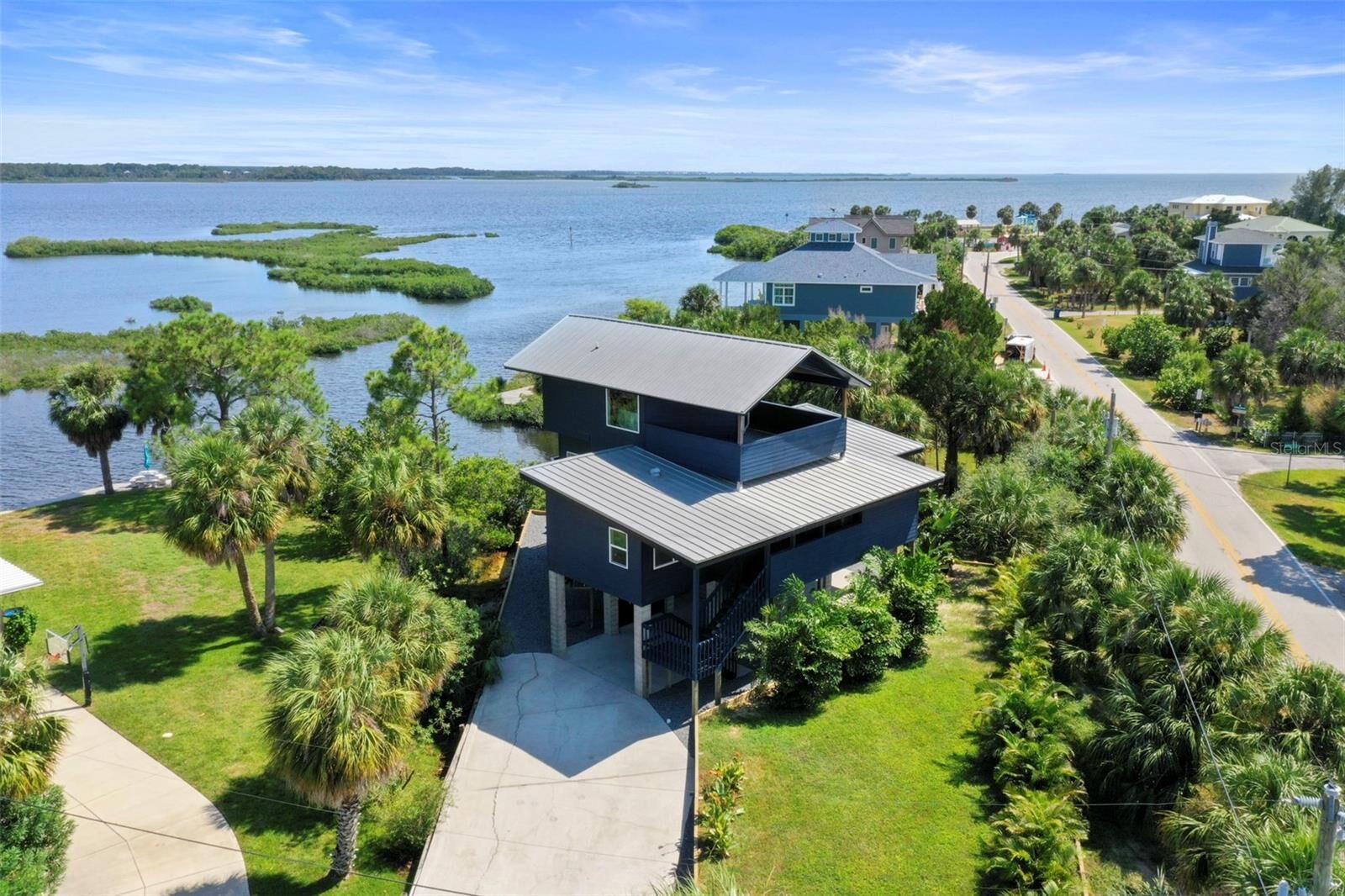 Property Photo:  10701 Pine Island Drive  FL 34607 