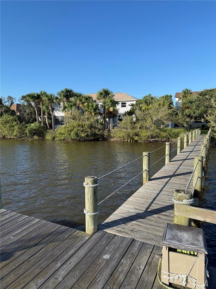 Property Photo:  101 N 22nd Street  FL 32136 