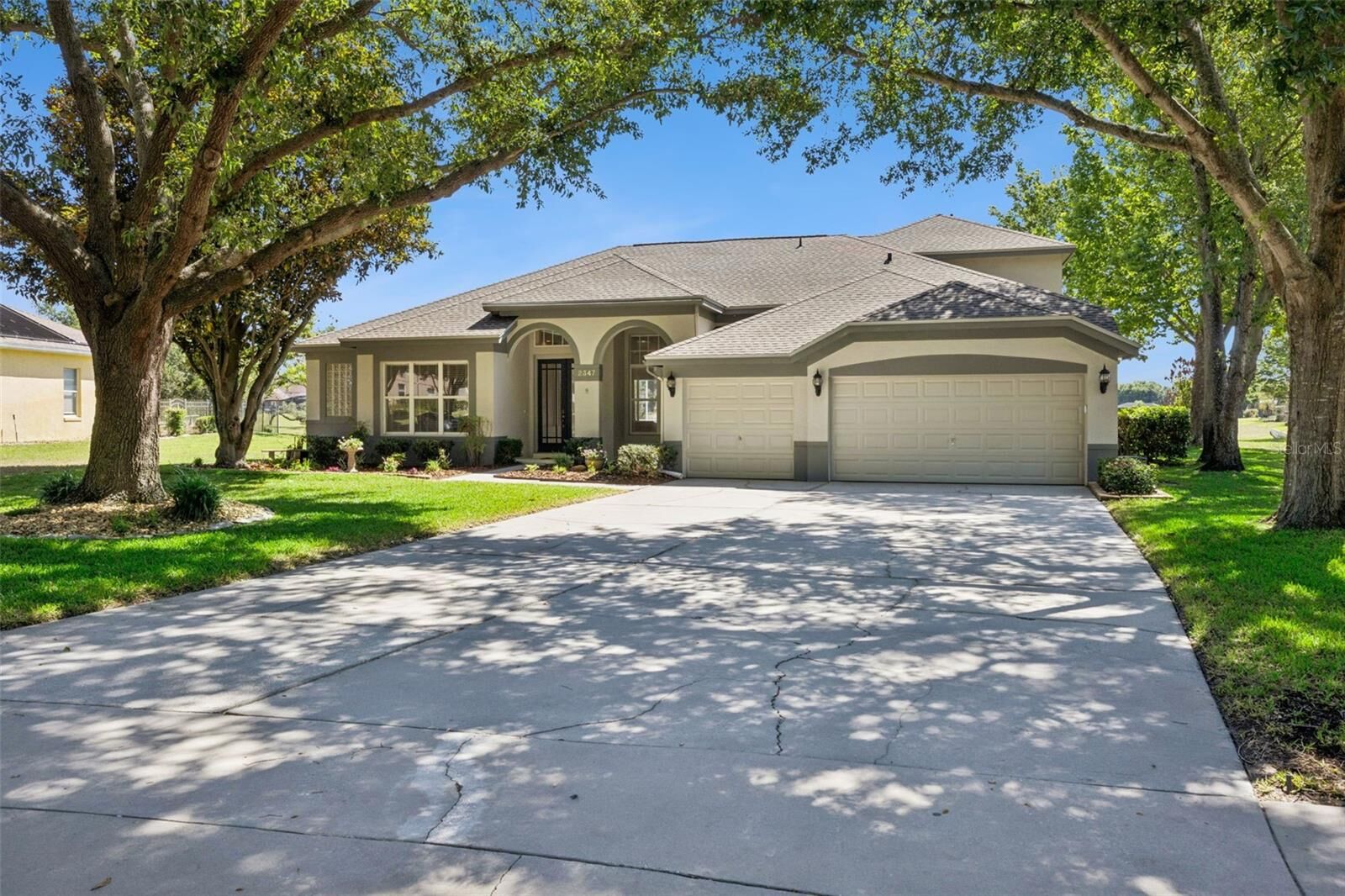 Property Photo:  2347 Warren Woods Drive  FL 32835 