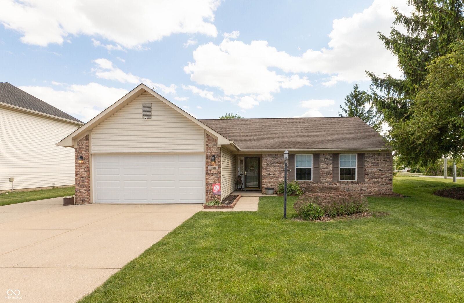 Property Photo:  11011 Oakspring Drive  IN 46239 