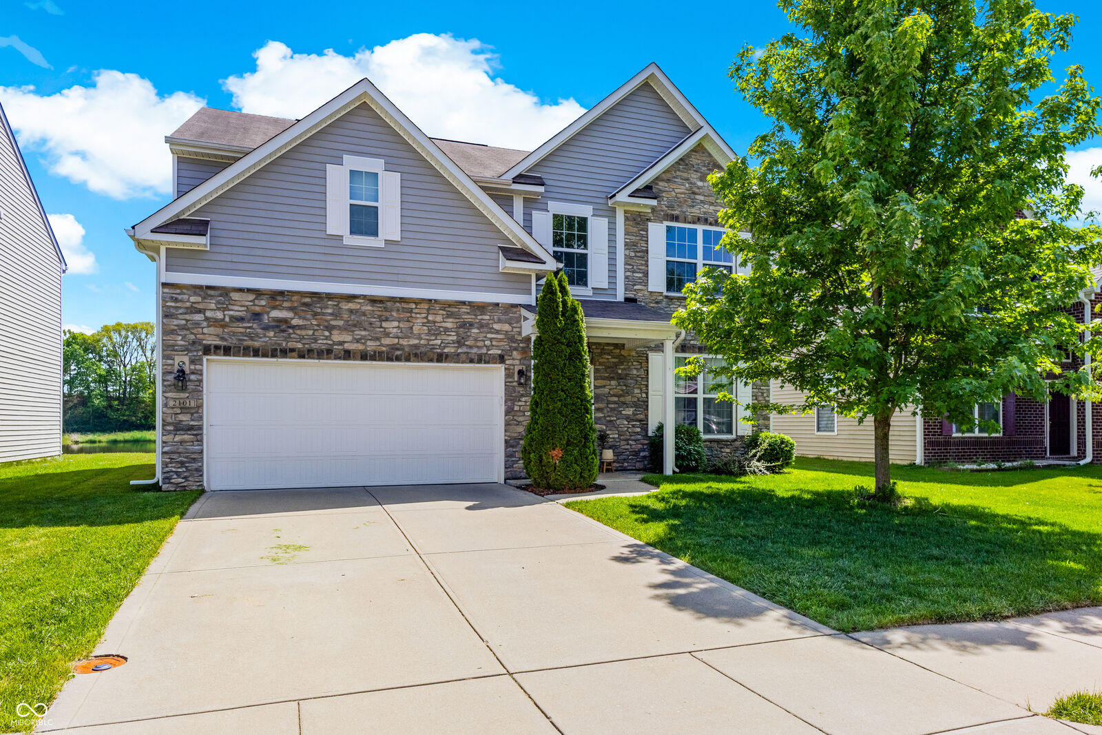 Property Photo: 2101 Creek Bank Drive IN 47201