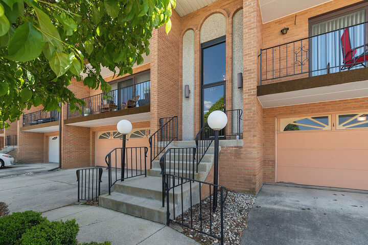 Property Photo:  4029 W 93rd Place B  IL 60453 