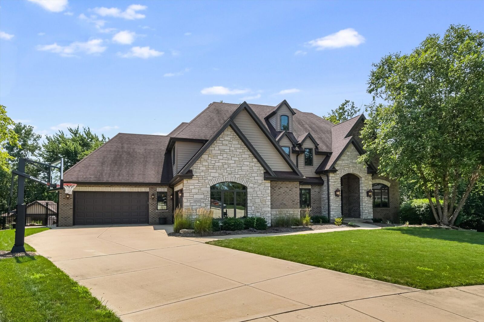 Property Photo:  12023 Ashbrook Lane  IL 60448 