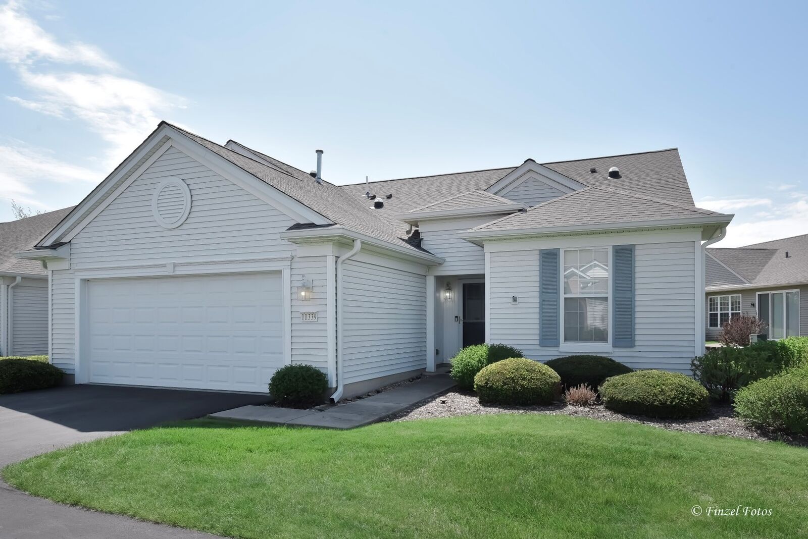 Property Photo:  11339 Bellflower Lane  IL 60142 