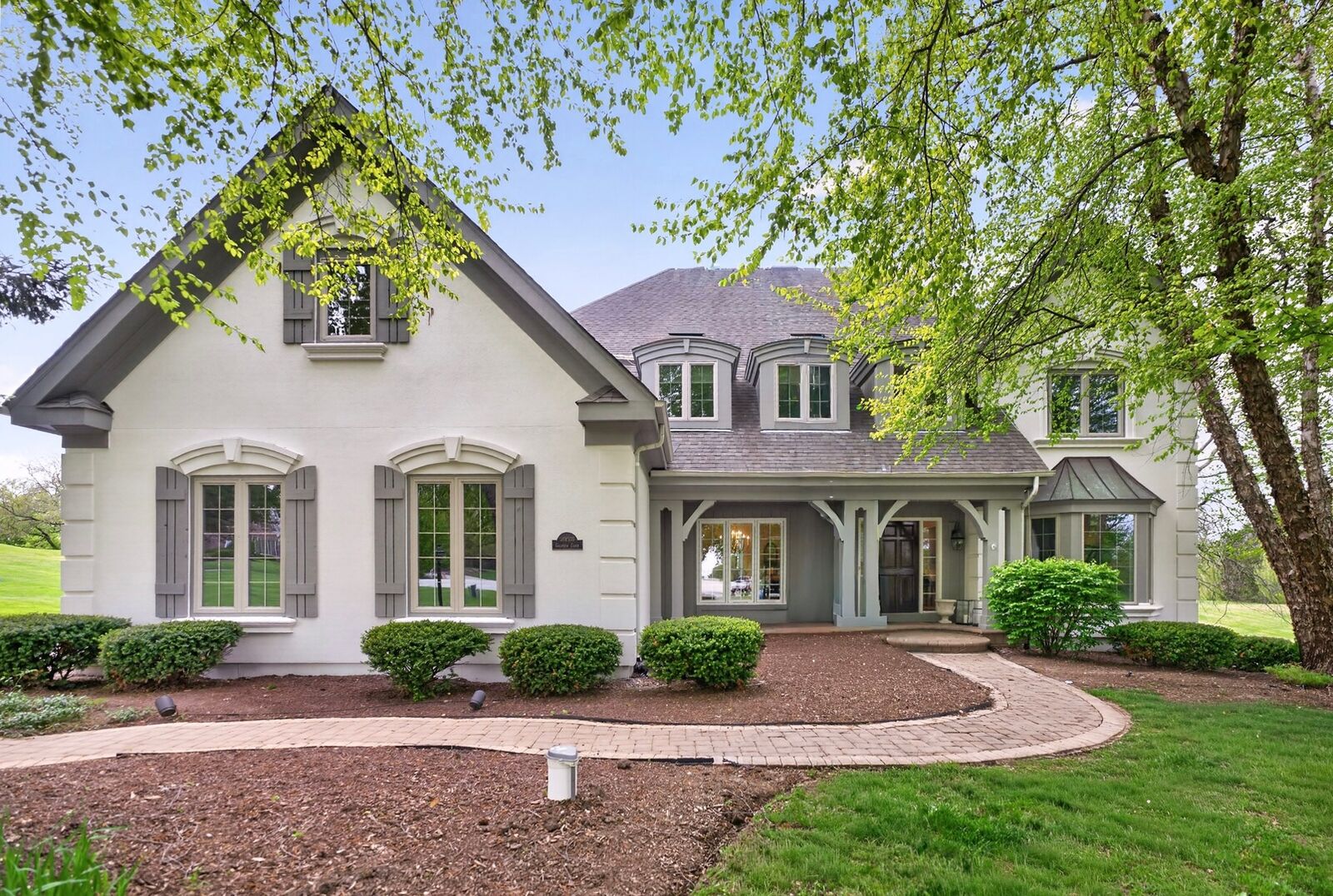 Property Photo:  38W535 Golfview Court  IL 60175 