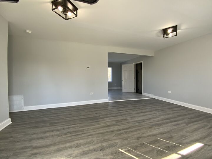 Property Photo:  