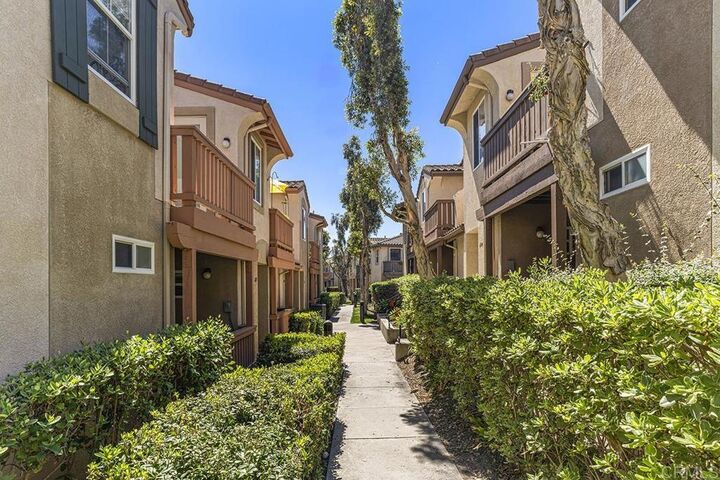 Property Photo:  6113 Paseo Granito  CA 92009 