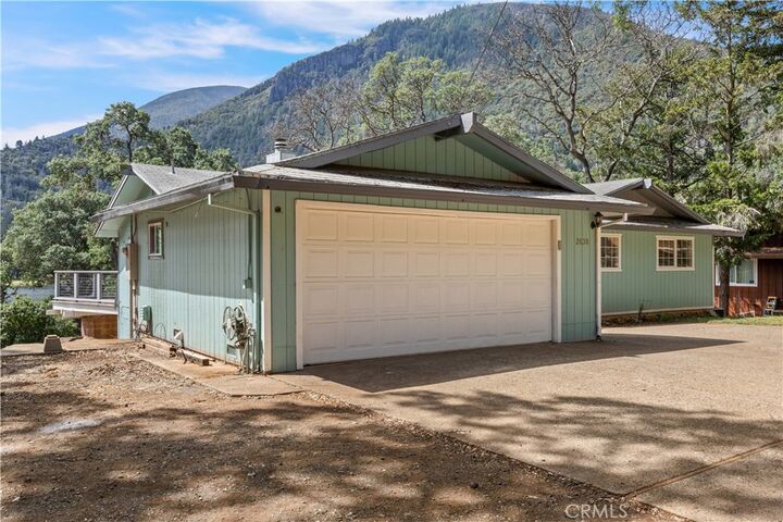 Property Photo:  2630 Greenway Dr  CA 95451 