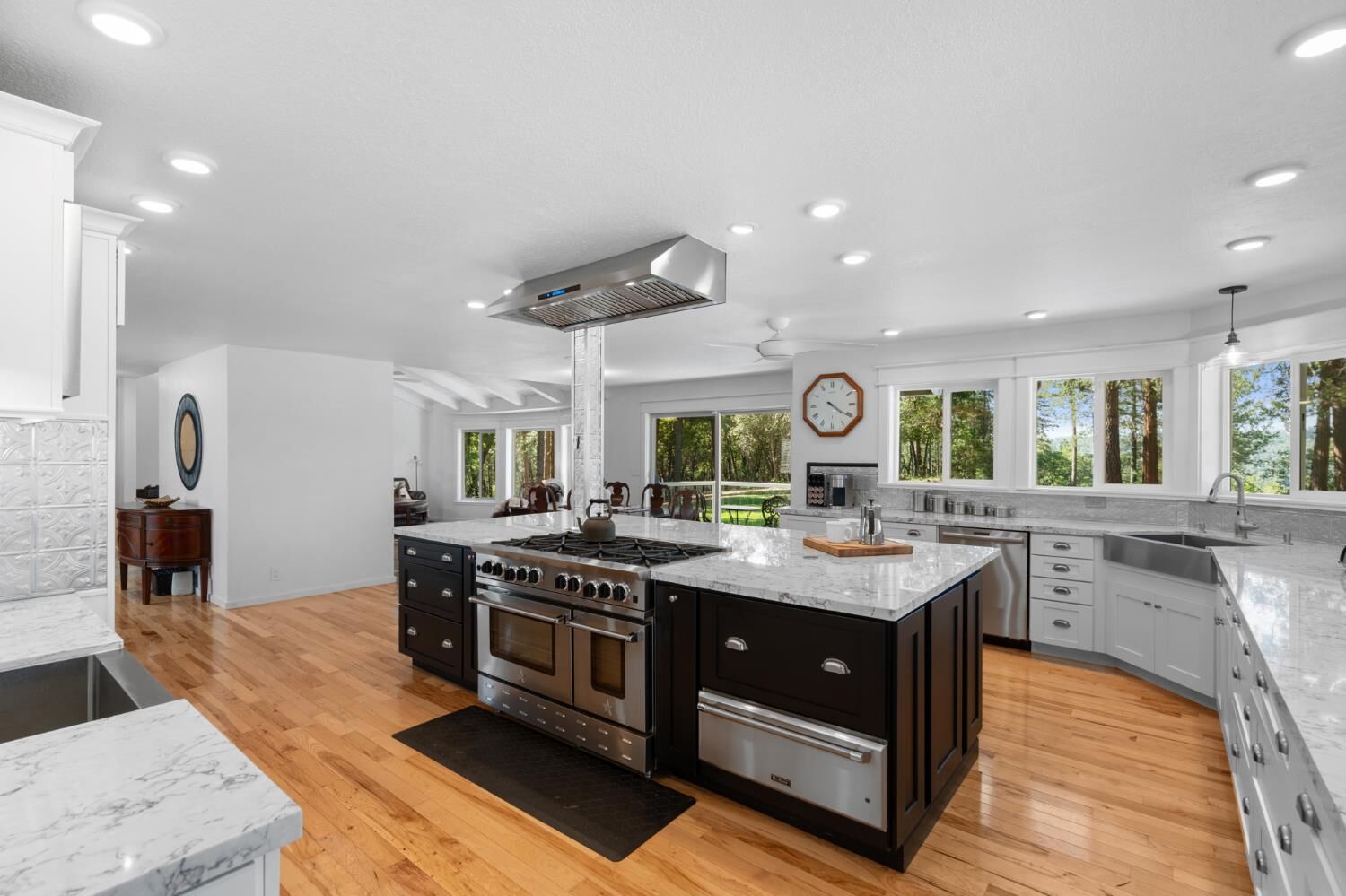 Property Photo:  2909 Greenbrook Drive  CA 95709 