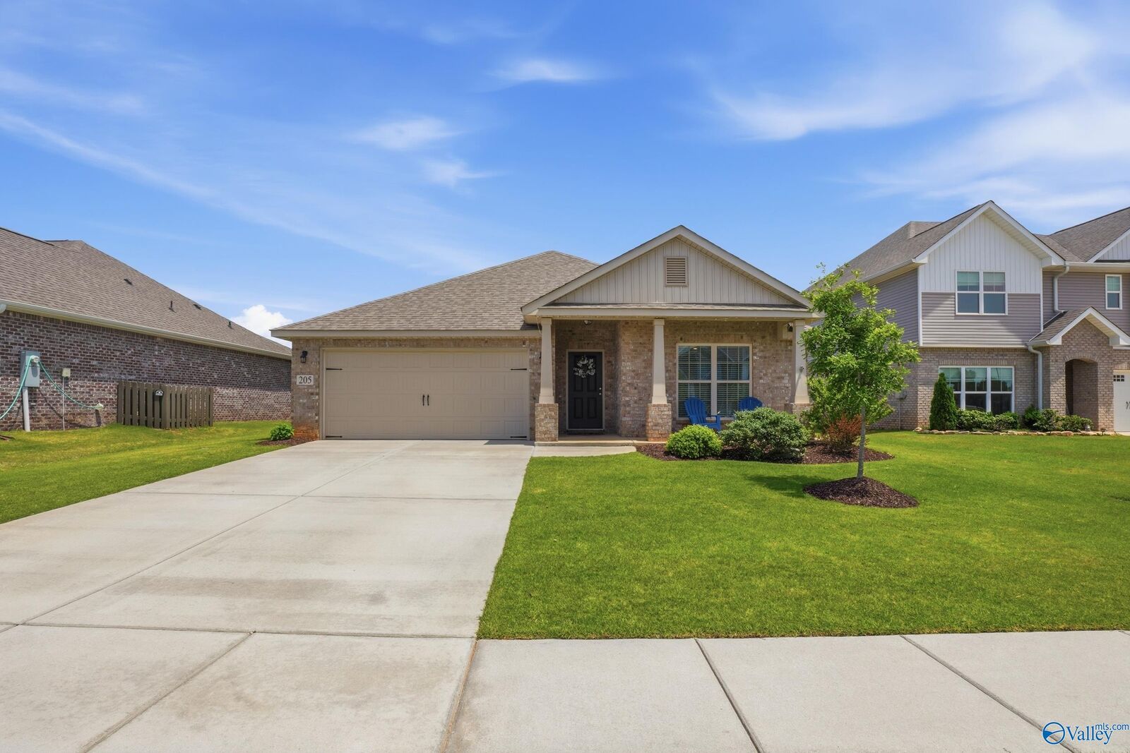 Property Photo:  205 Goldie Court  AL 35761 