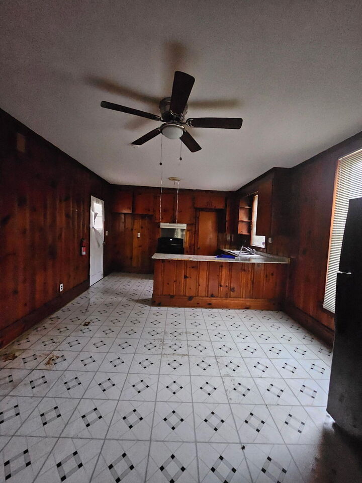Property Photo:  202 S Gibson Street  GA 30828 