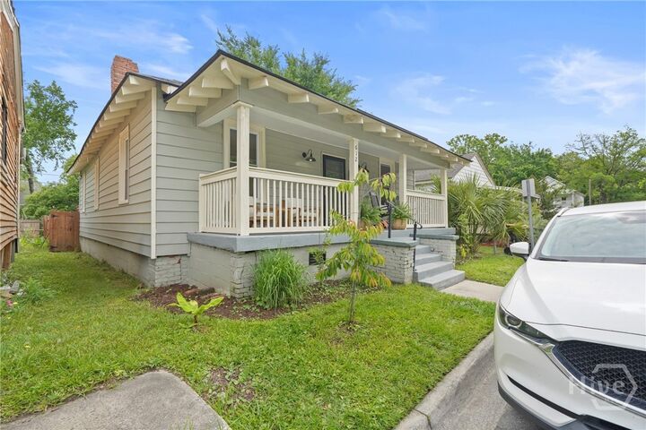 Property Photo: 612 E 34th Street GA 31401