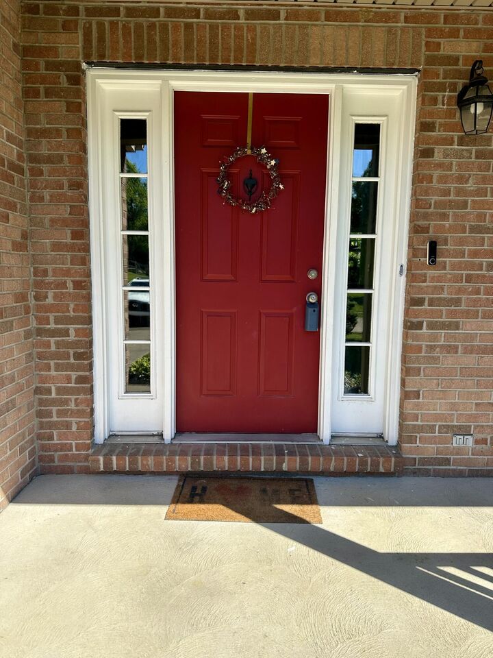 Property Photo:  1104 Amblewood Court  KY 41051 