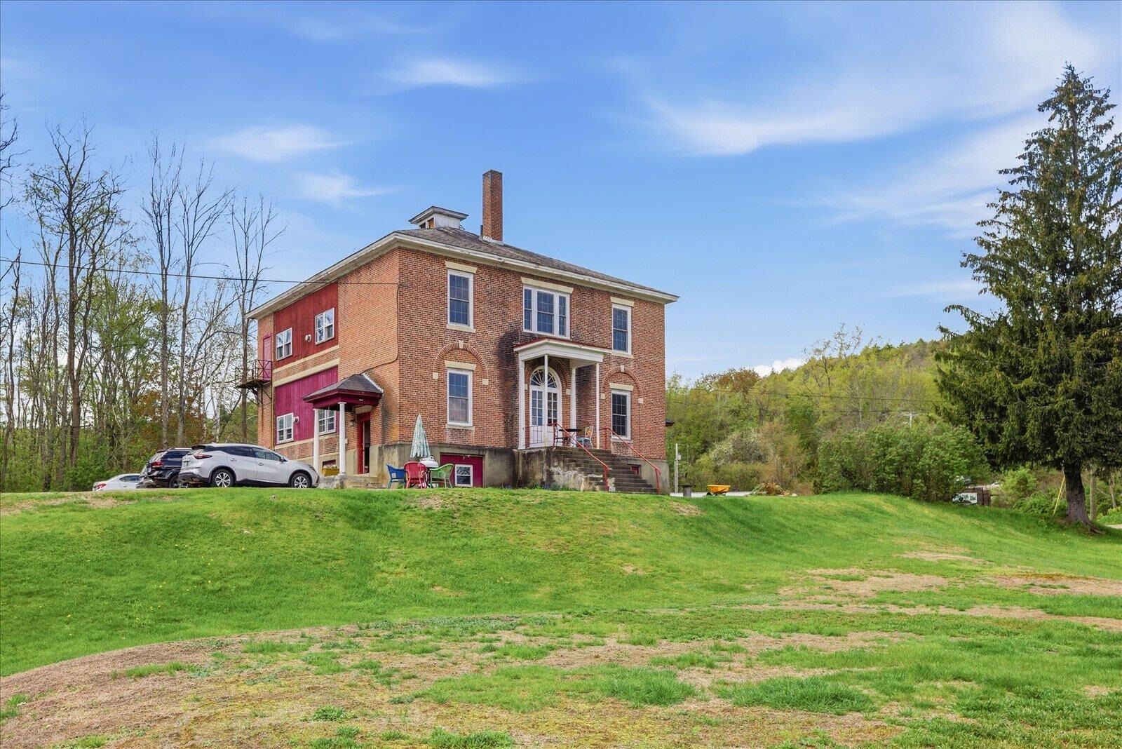 Property Photo:  406 Back Ashuelot Road  NH 03441 