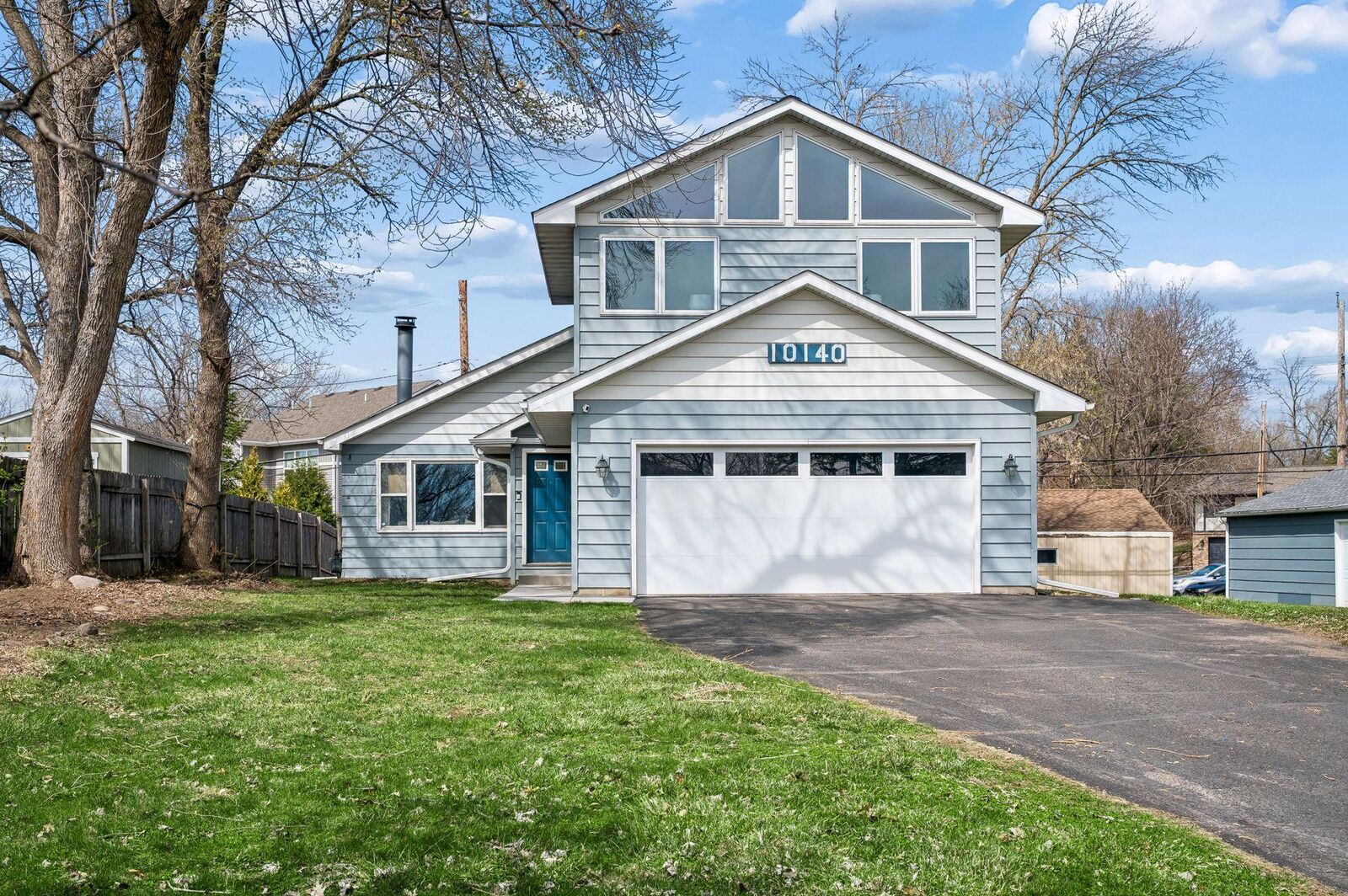 Property Photo:  10140 26th Avenue N  MN 55441 