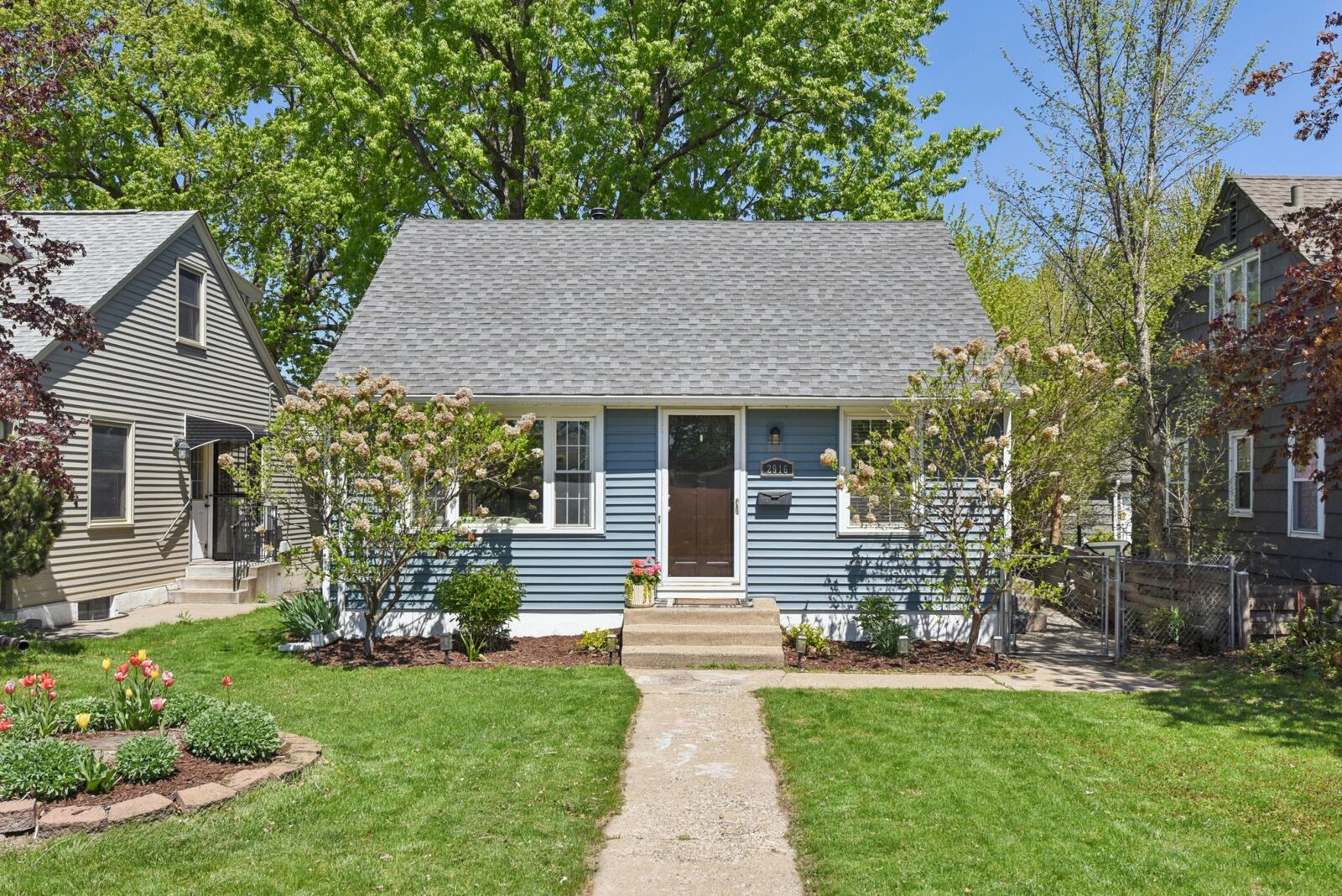 Property Photo:  2916 W 60th Street  MN 55410 