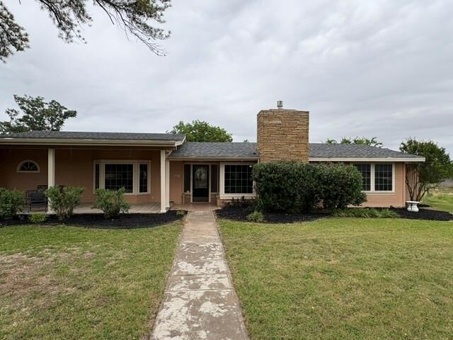 Property Photo:  623 N 2353 Road  TX 76449 