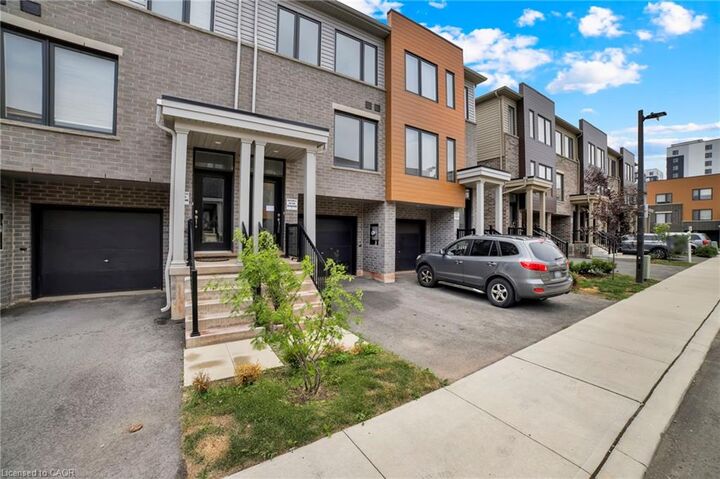 Property Photo:  29 Radison Lane  ON L8H 0B5 