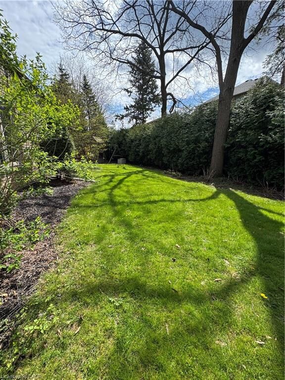 Property Photo:  15 Shepherd Green  ON L9G 4R9 
