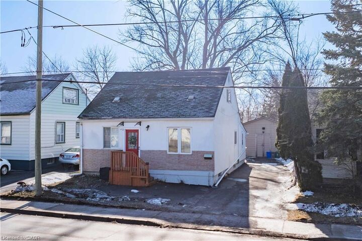 Property Photo:  412 Welland Avenue  ON L2M 5T8 