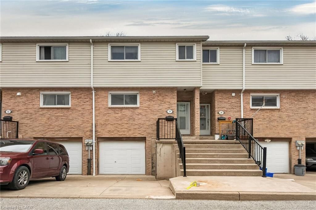 Property Photo:  149 St Catherine Street 13  ON L0R 2A0 