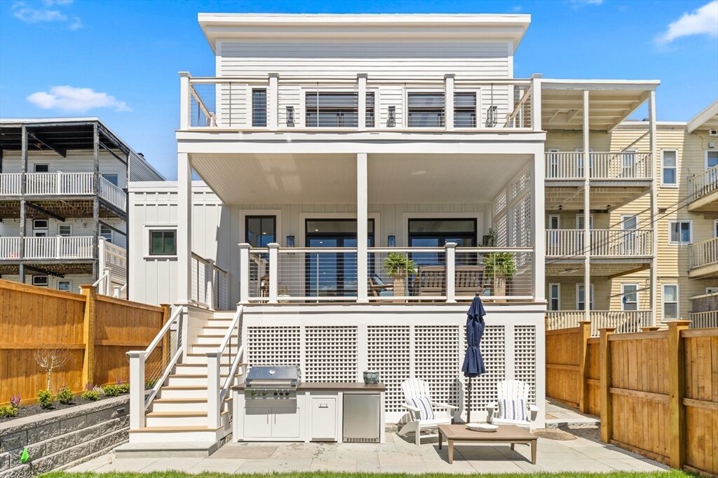 Property Photo:  847 E 5th St 2  MA 02127 