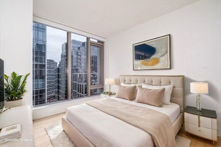 Property Photo: 133 Seaport Blvd 1719 MA 02210