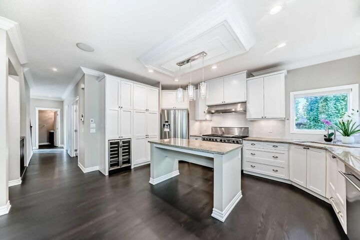 Property Photo:  173 Aspenshire Drive SW  AB T3H 0P5 
