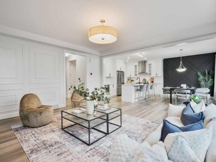 Property Photo:  132 Carrington Close NW  AB T3P 1P8 