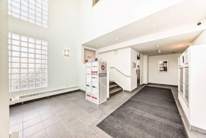 Property Photo:  4303 1 Street NE 522  AB T2E 7M3 