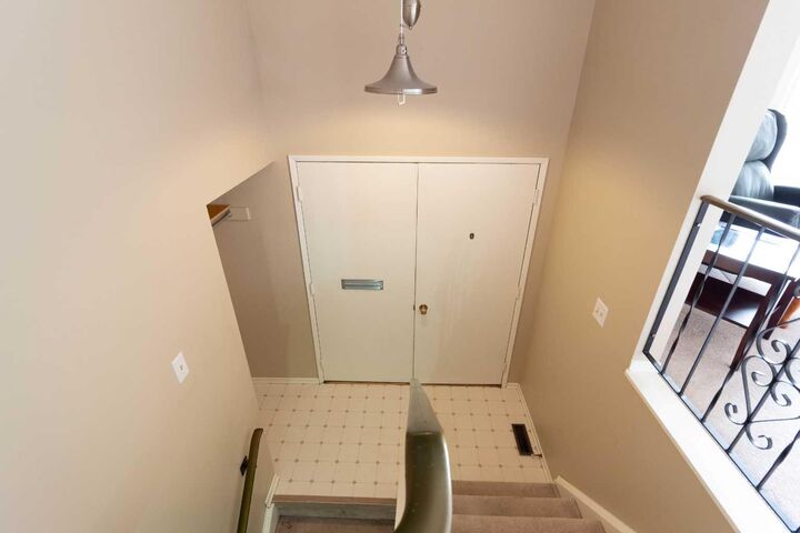 Property Photo:  998 17 Street NE  AB T1C 1M6 
